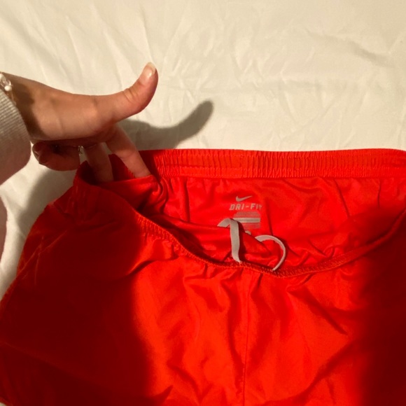 Nike Dri- fit shorts size S - Picture 3 of 3